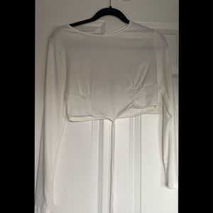 white long sleeve crop top